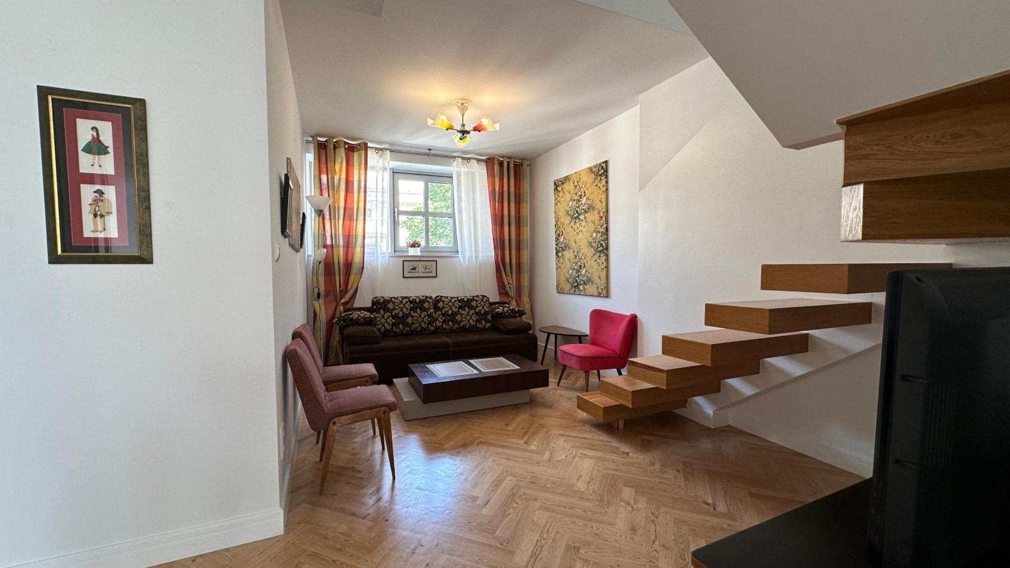Two Bedrooms Center *